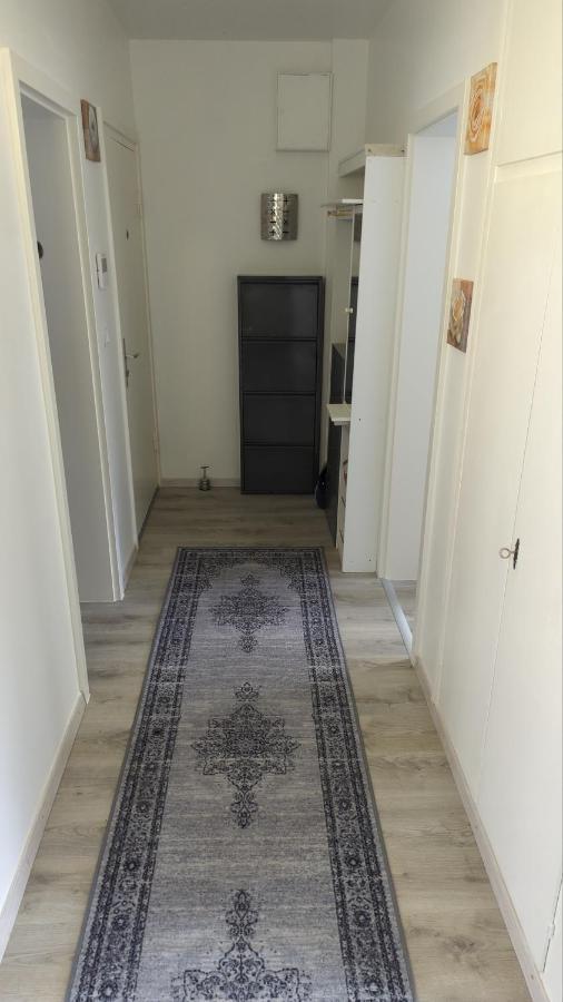 Werftstrasse 9A Aparthotel Kiel Bagian luar foto