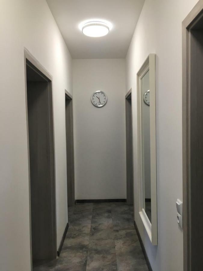 Werftstrasse 9A Aparthotel Kiel Bagian luar foto